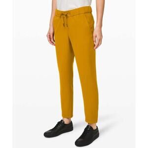 Lululemon On the Fly 7/8 Pant *Woven